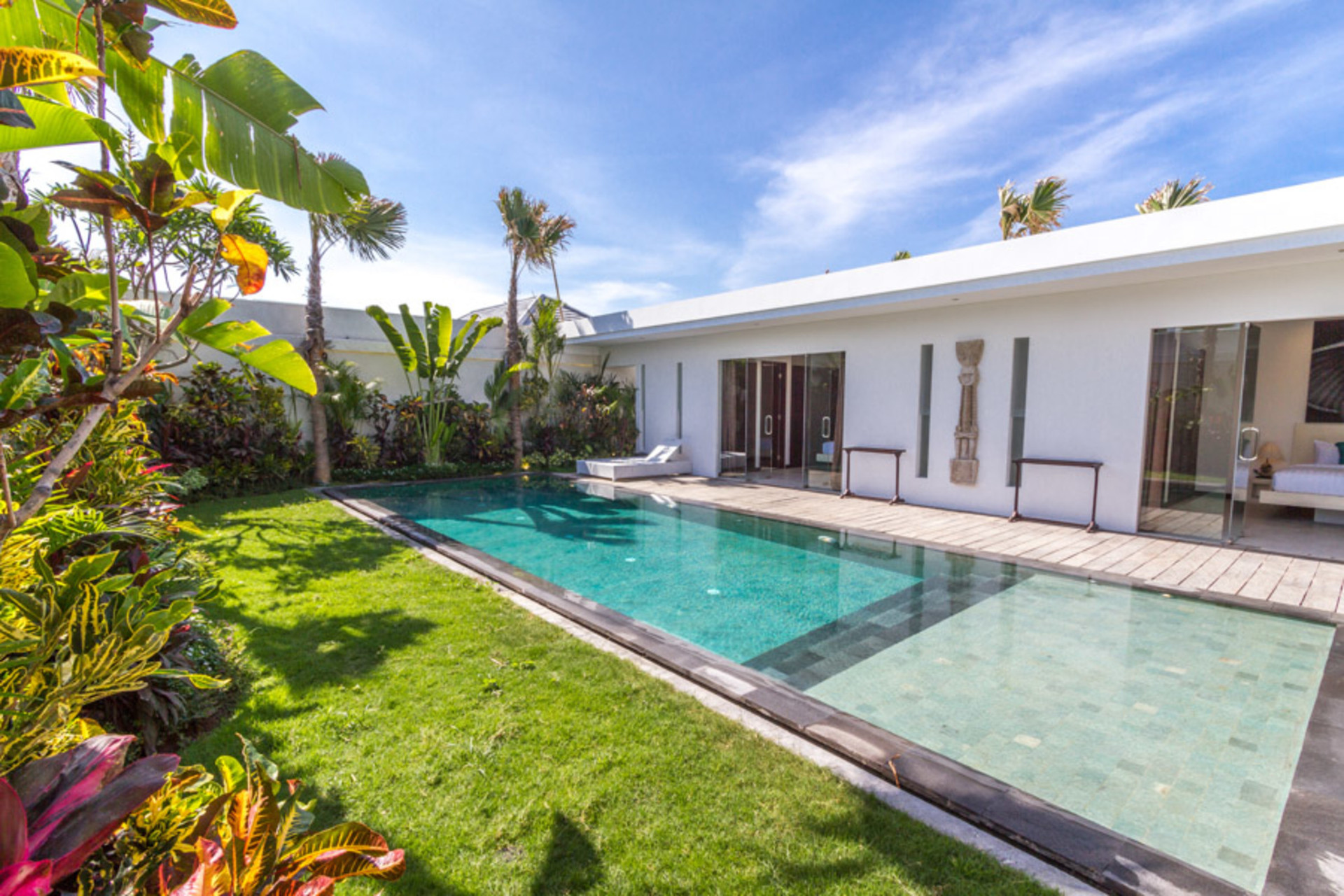 Luxury 3-Bedroom Villa Near Seminyak Attractions, Bali Villa 1157