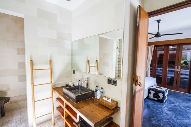 Luxury 5BR Family Villa Near Seminyak, Bali Villa 1167