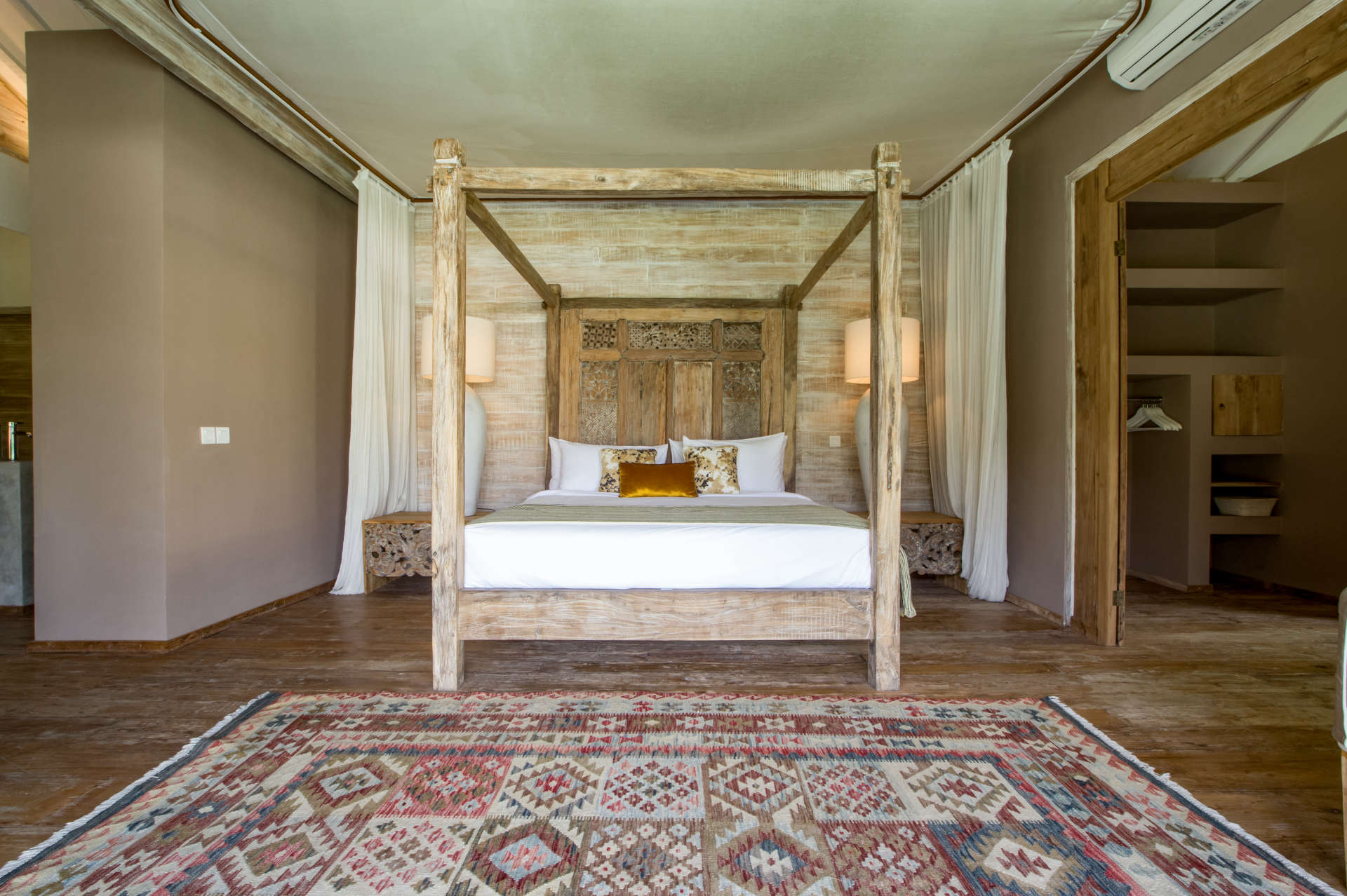 Enjoy a Holiday of a Lifetime Renting Your Own 5 Star Private Villa at the Best Rate in Kerobokan, Villa Bali 2008