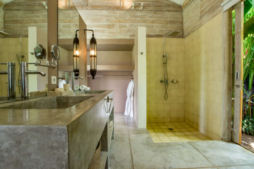 Enjoy a Holiday of a Lifetime Renting Your Own 5 Star Private Villa at the Best Rate in Kerobokan, Villa Bali 2008