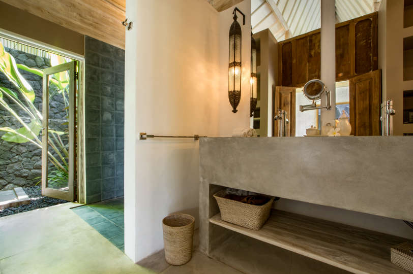 Enjoy a Holiday of a Lifetime Renting Your Own 5 Star Private Villa at the Best Rate in Kerobokan, Villa Bali 2008