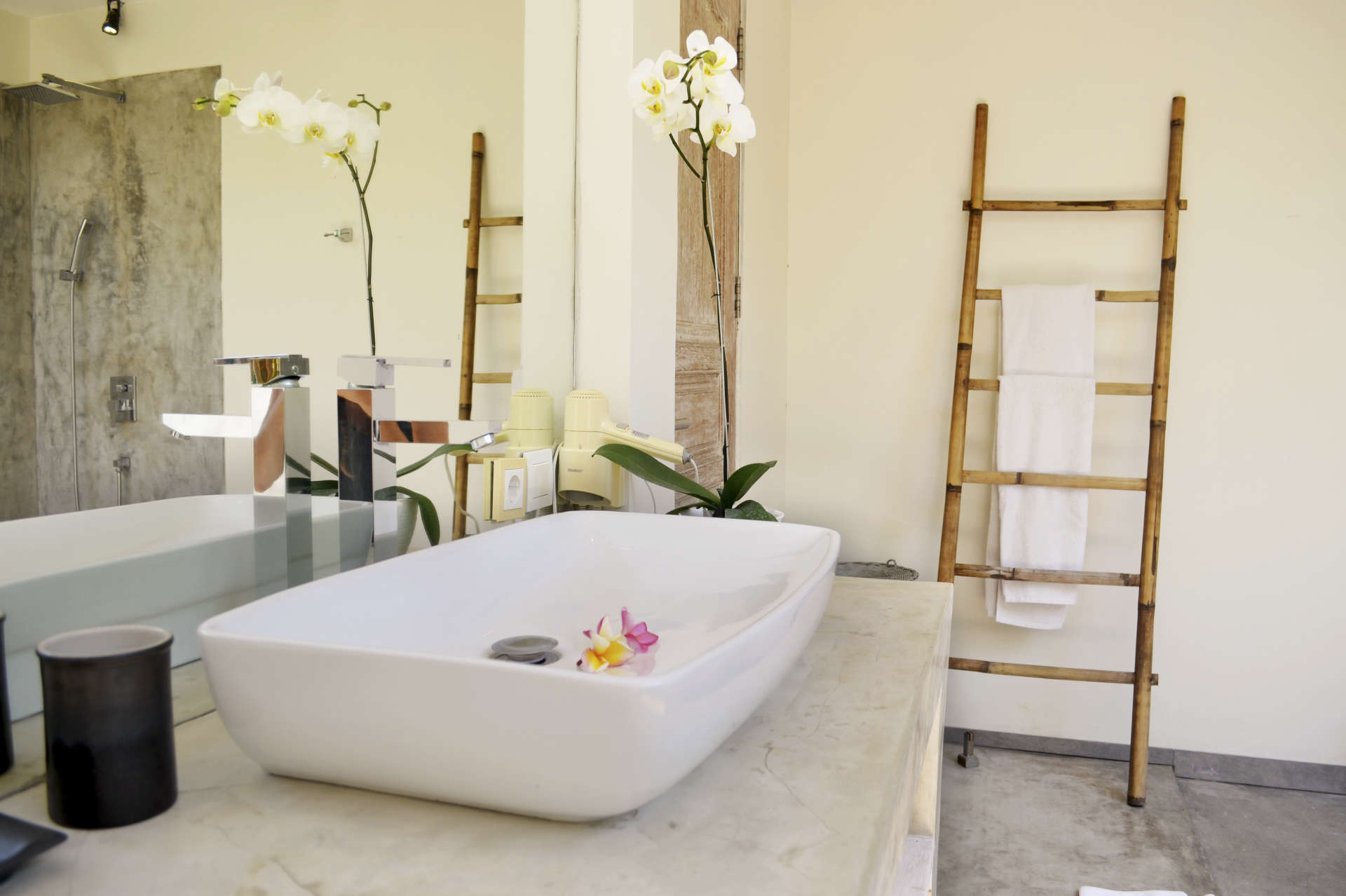 Renting Your Own 5 Star Private Villa at the Best Rate in Canggu, Villa Bali 2018