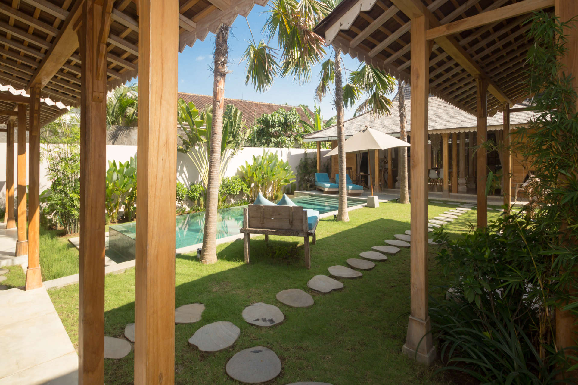 The Complete Guide to Renting Your Exclusive Holiday Villa in Kerobokan with Private Pool and Fully Staffed, Villa Bali 2019
