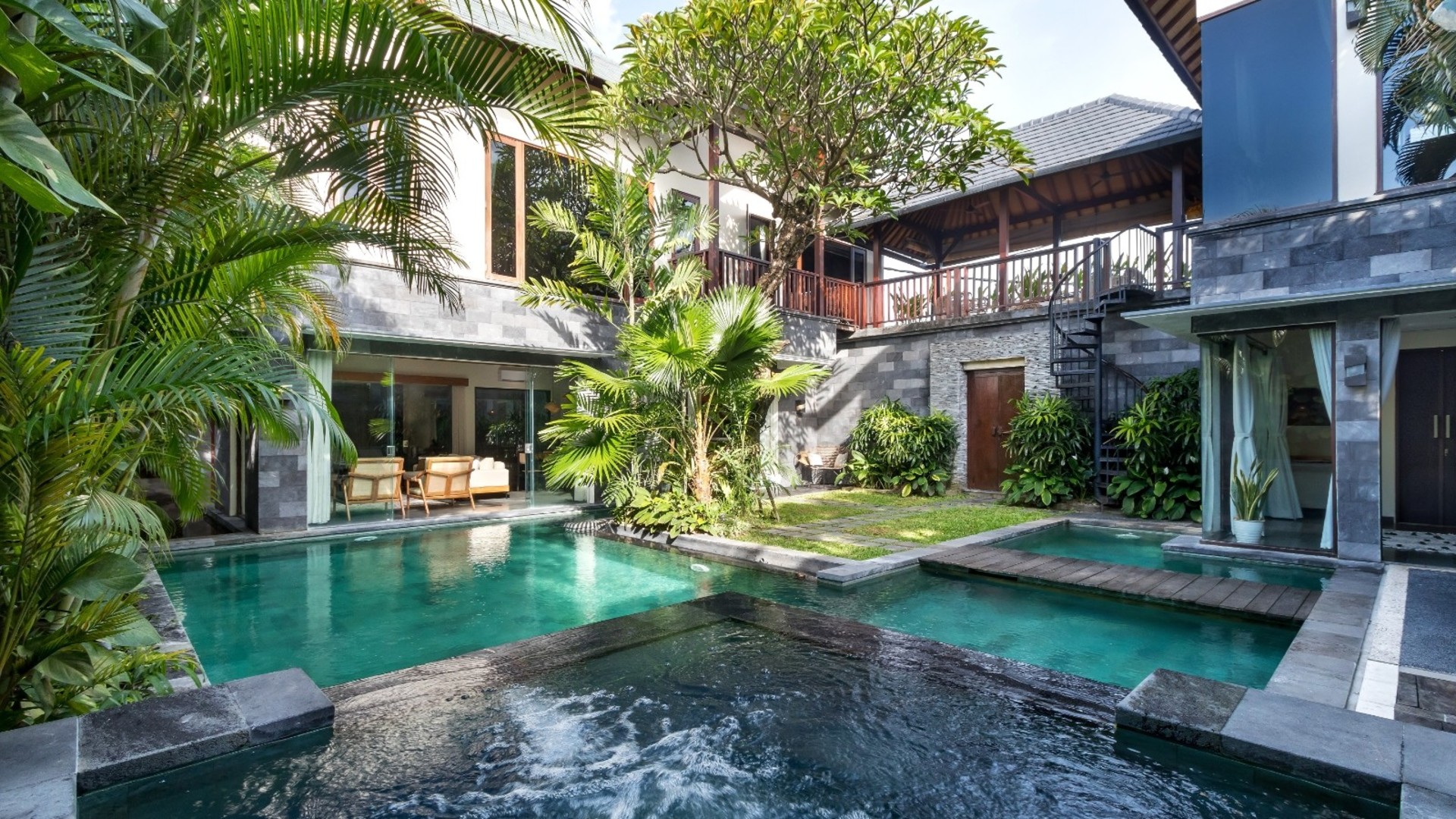 Rent a Luxury Villa in Bali Close to the Beach, Bali Villa 2024