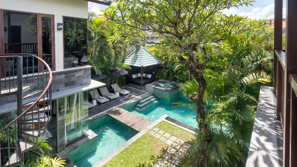 Rent a Luxury Villa in Bali Close to the Beach, Bali Villa 2024