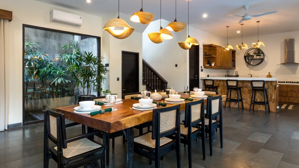Rent a Luxury Villa in Bali Close to the Beach, Bali Villa 2024