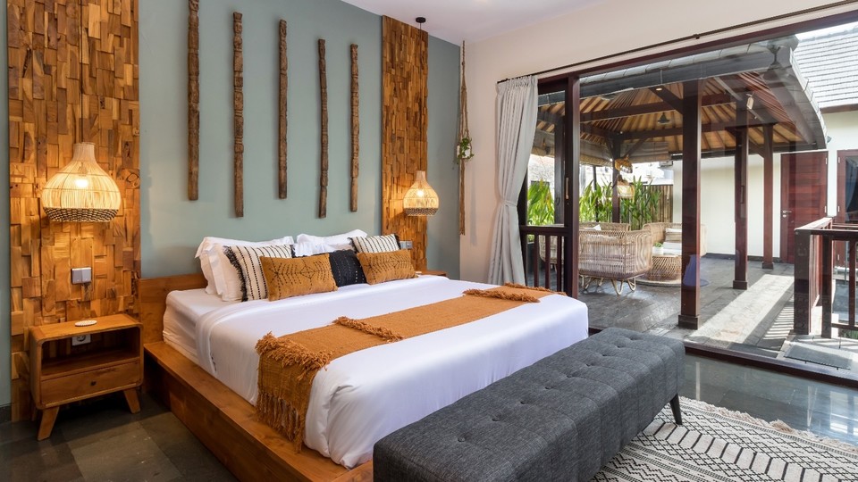 Rent a Luxury Villa in Bali Close to the Beach, Bali Villa 2024