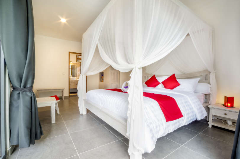Rent a Luxury Villa in Bali Close to the Beach, Bali Villa 2057