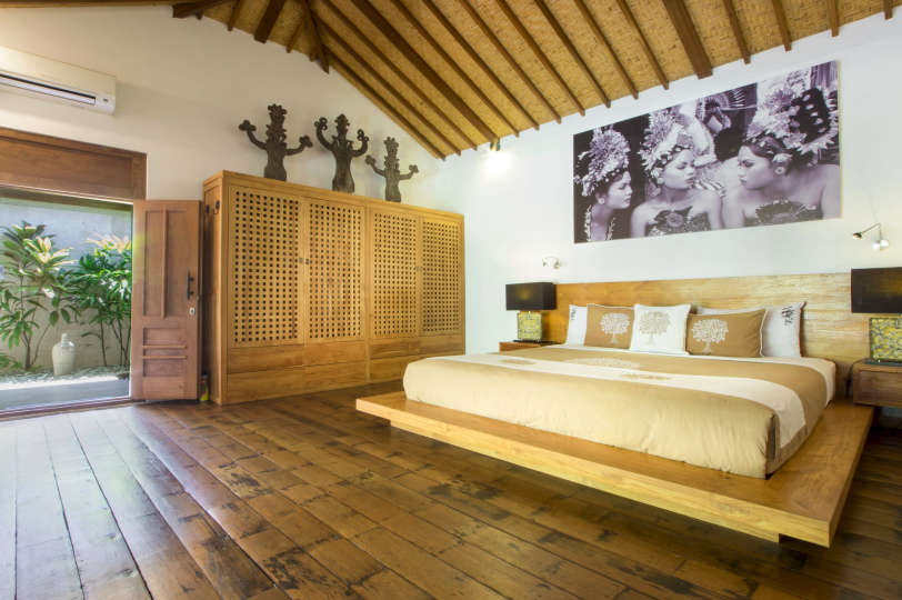 5 Star Villa in Bali, Minutes from the Beach, Bali Villa 2065