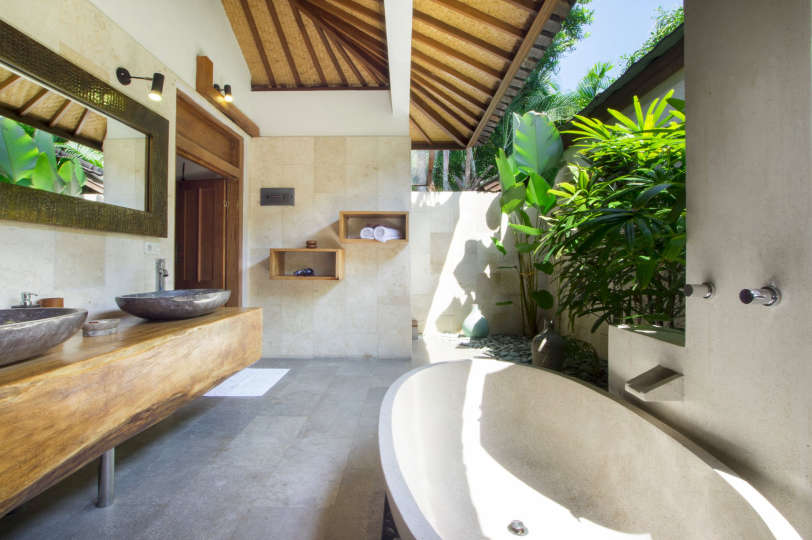 5 Star Villa in Bali, Minutes from the Beach, Bali Villa 2065