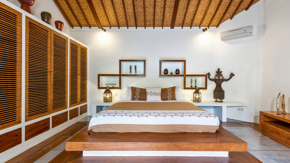 5 Star Villa in Bali, Minutes from the Beach, Bali Villa 2065