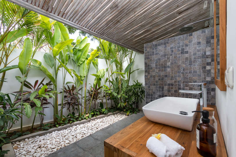 Luxury 4 Bedroom Villa with Private Pool, Bali Villa 2067