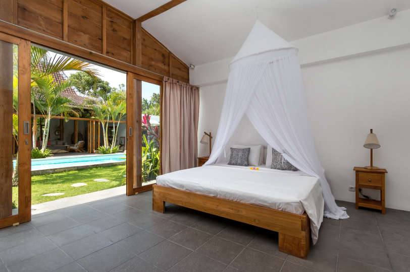 Luxury 4 Bedroom Villa with Private Pool, Bali Villa 2067