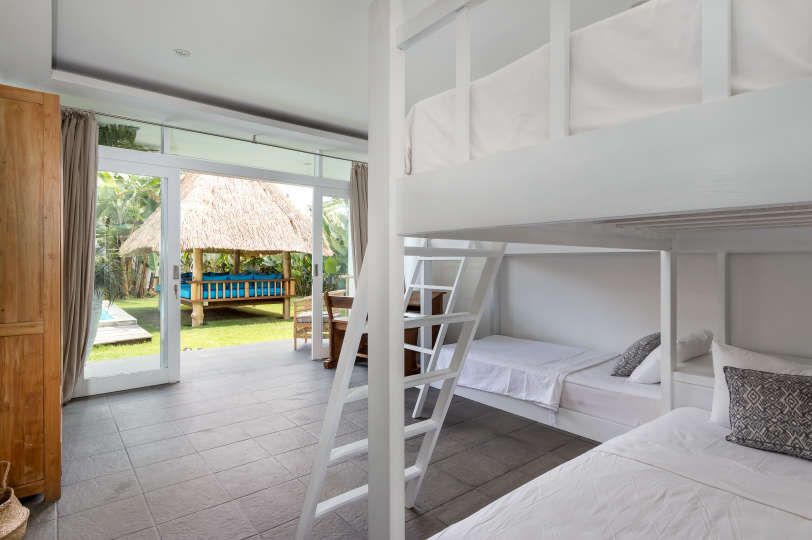 Luxury 4 Bedroom Villa with Private Pool, Bali Villa 2067