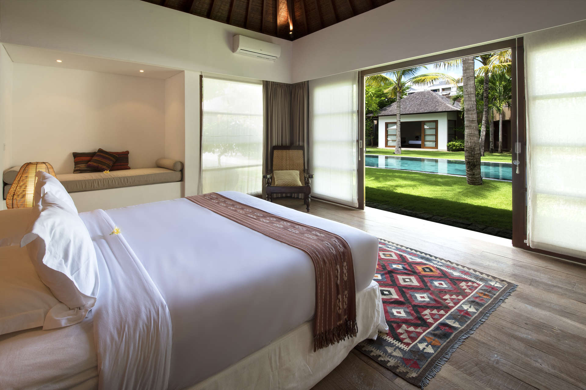 Luxury 7 Bedroom Villa in Seminyak with Private Pool, Bali Villa 2071