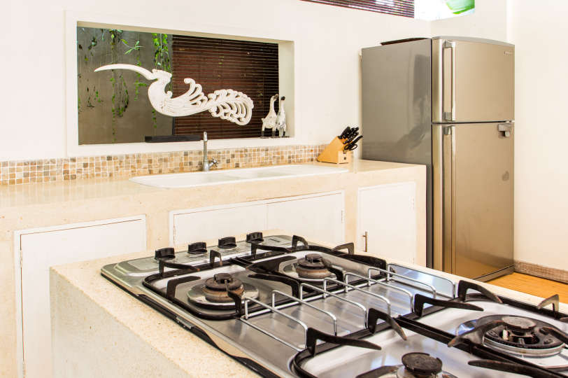 Rent a Luxury Villa in Bali Close to the Beach, Bali Villa 2074