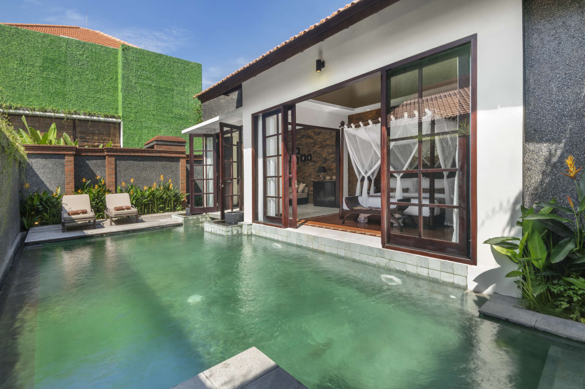 Exclusive Holiday Villa with Private Pool and Staff in Umalas, Bali Villa 2079