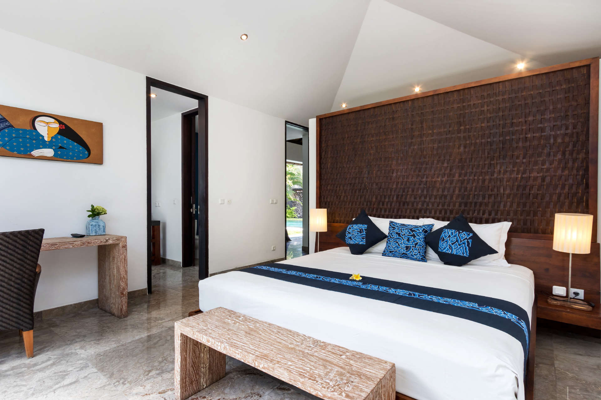 5 Star Villa in Bali, Minutes from the Beach, Bali Villa 2080