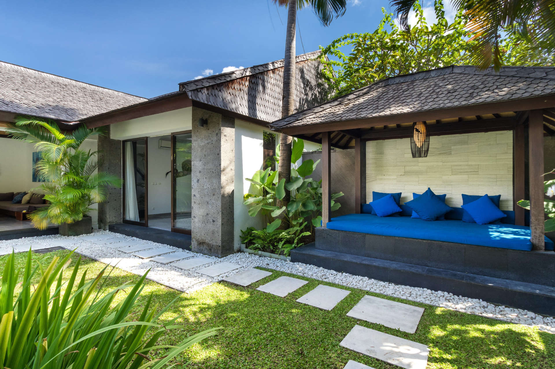 5 Star Villa in Bali, Minutes from the Beach, Bali Villa 2080