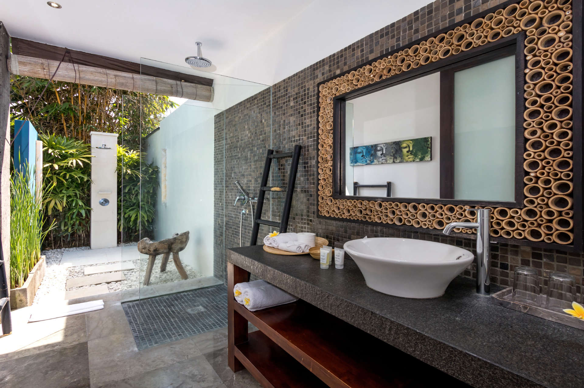 5 Star Villa in Bali, Minutes from the Beach, Bali Villa 2080