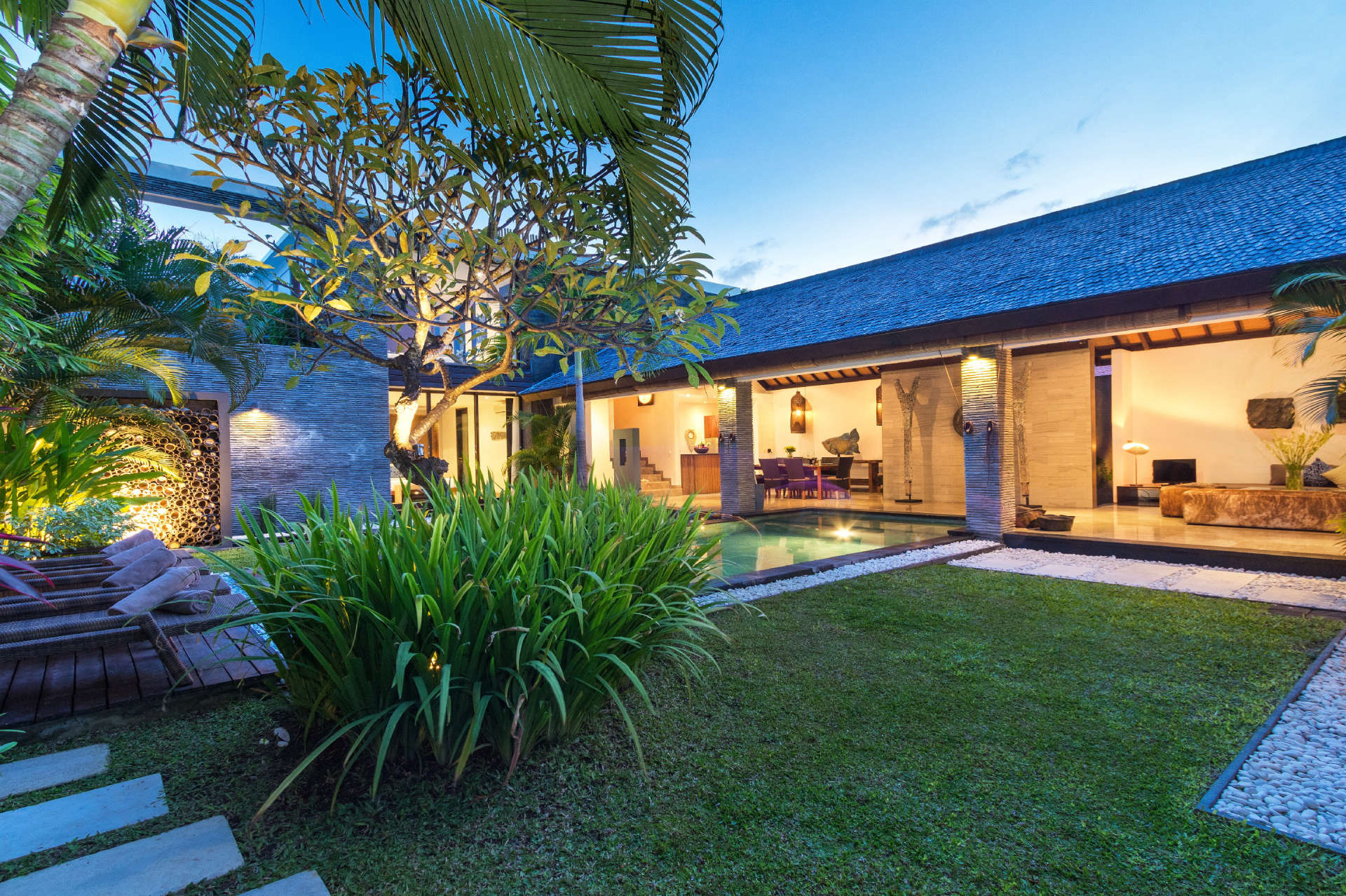 5 Star Villa in Bali, Minutes from the Beach, Bali Villa 2080