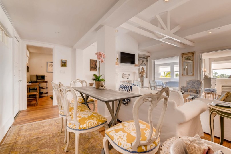 Stunning 2 Bedroom Apartment in Prime location on Palm Beach, West Palm Beach Apartment 1853
