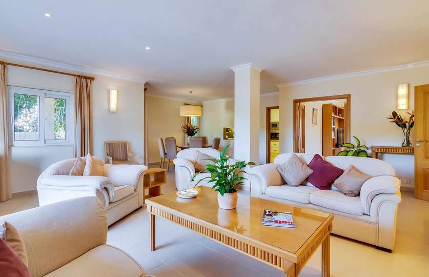 5 Star Villa Amari - Heatable Pool & Private Garden