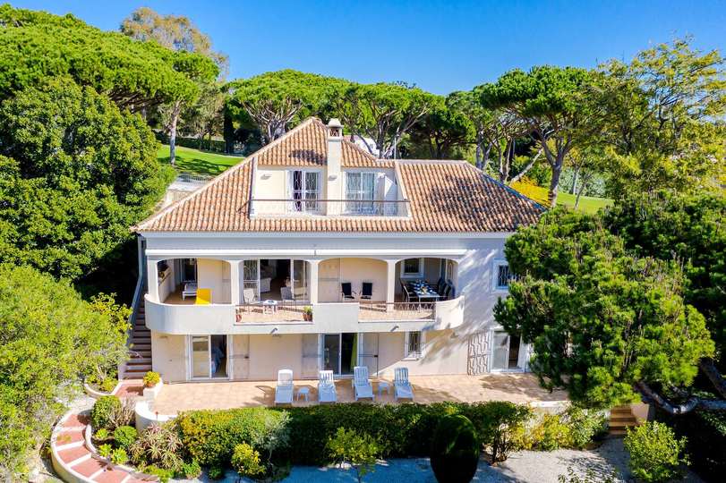 5 Star Villa Amari - Heatable Pool & Private Garden