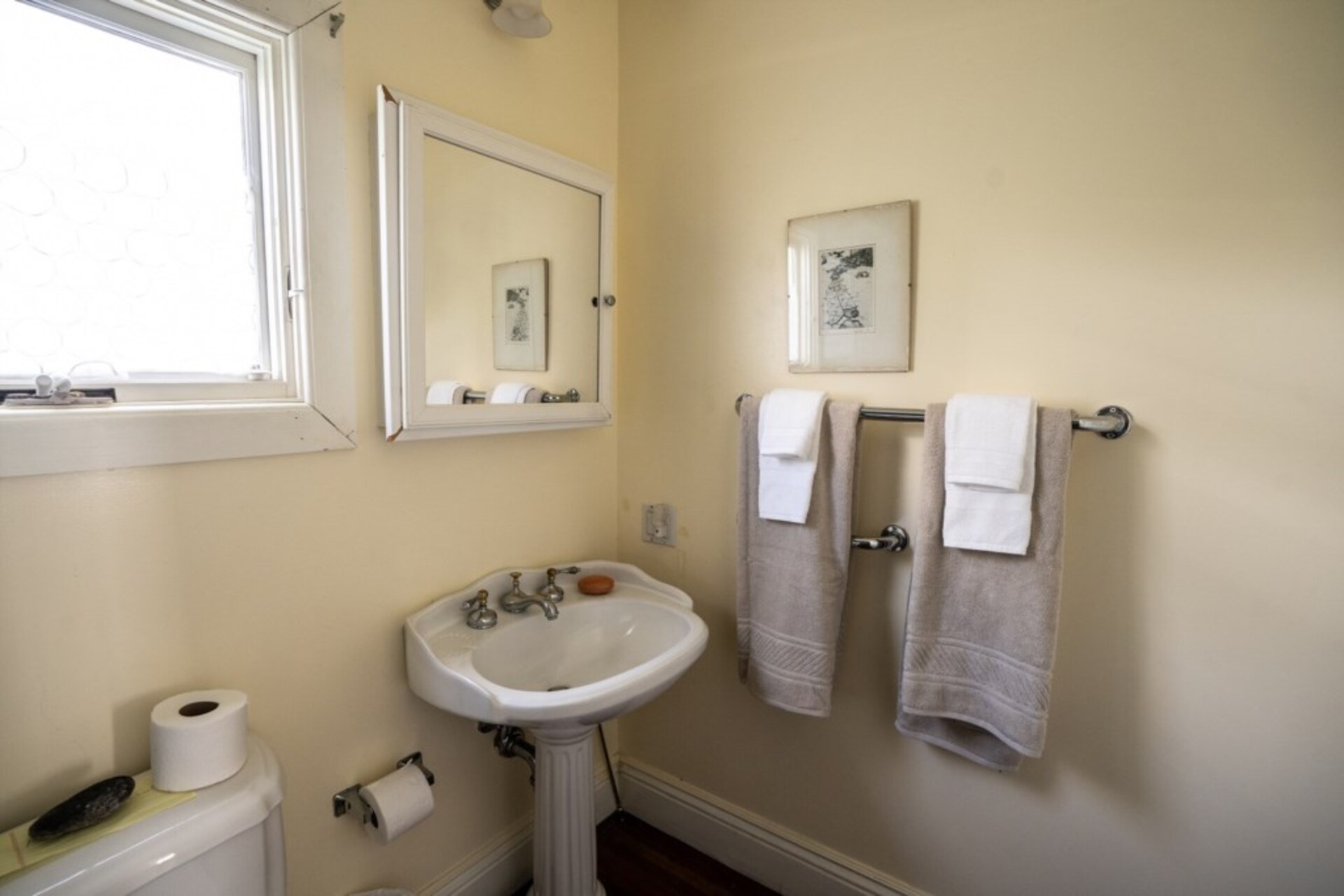 Rent this Luxury House with Superb Views, San Francisco House 1010