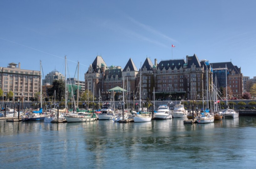 Beautiful 5 Star Home minutes from City Centre, Vancouver Island Apartment 1003
