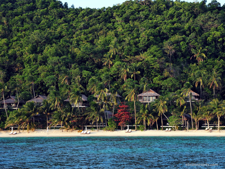 Luxury Beachfront Villa on Pangulasian Island Resort, El Nido Villa 1013