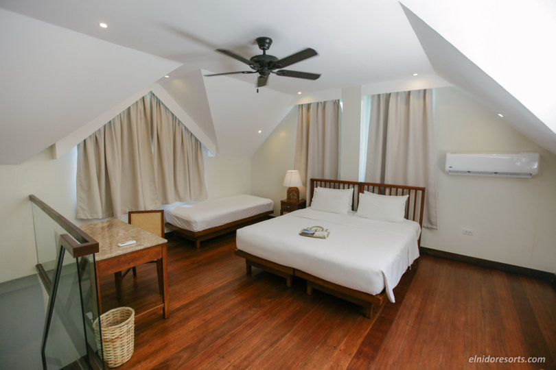 5 Star Exclusive Water Cottage on Apulit Island Resort, El Nido Cottage 1001