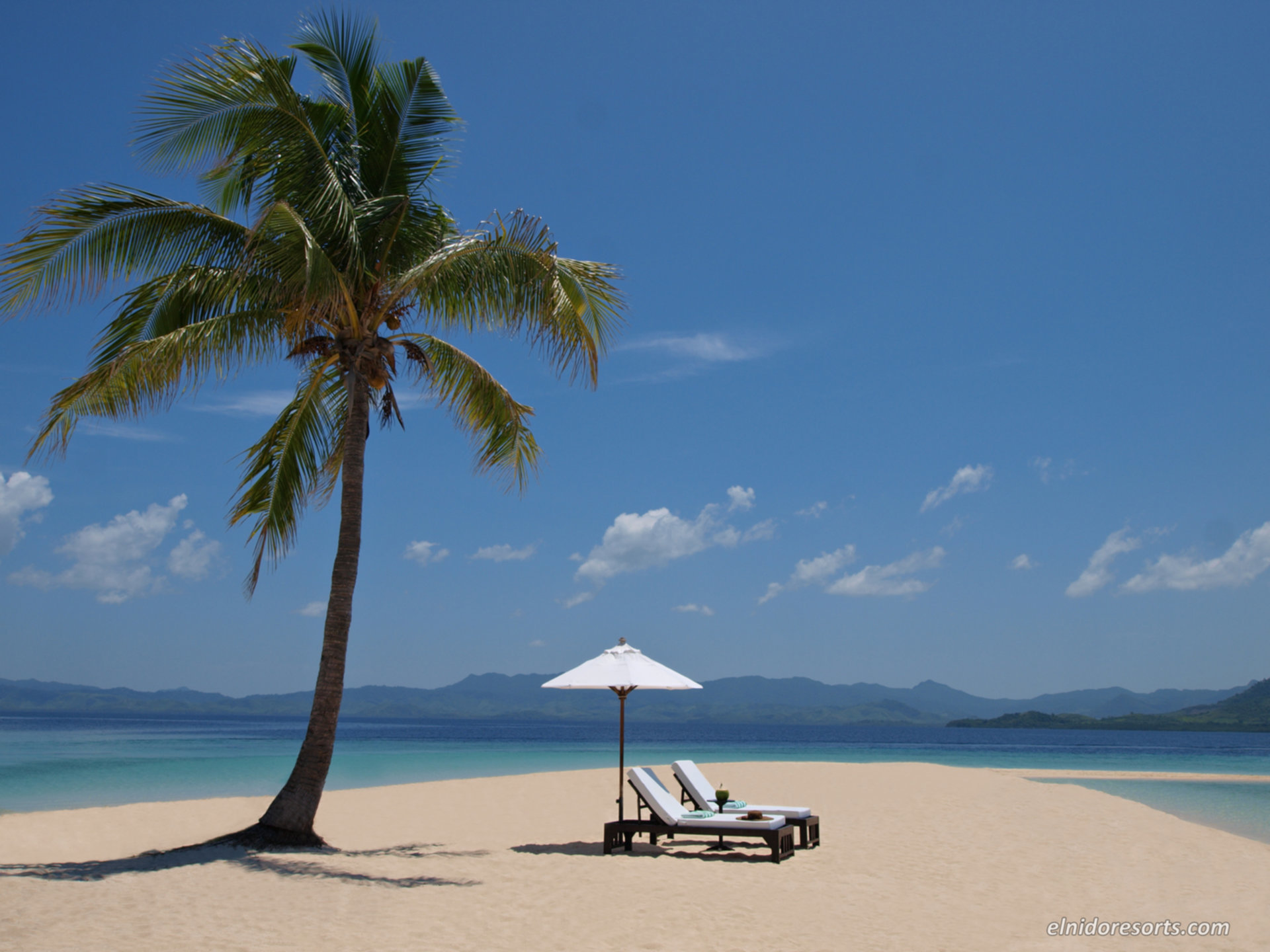 5 Star Exclusive Water Cottage on Apulit Island Resort, El Nido Cottage 1001