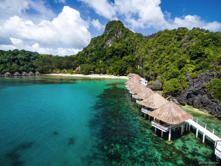 5 Star Exclusive Water Cottage on Apulit Island Resort, El Nido Cottage 1001
