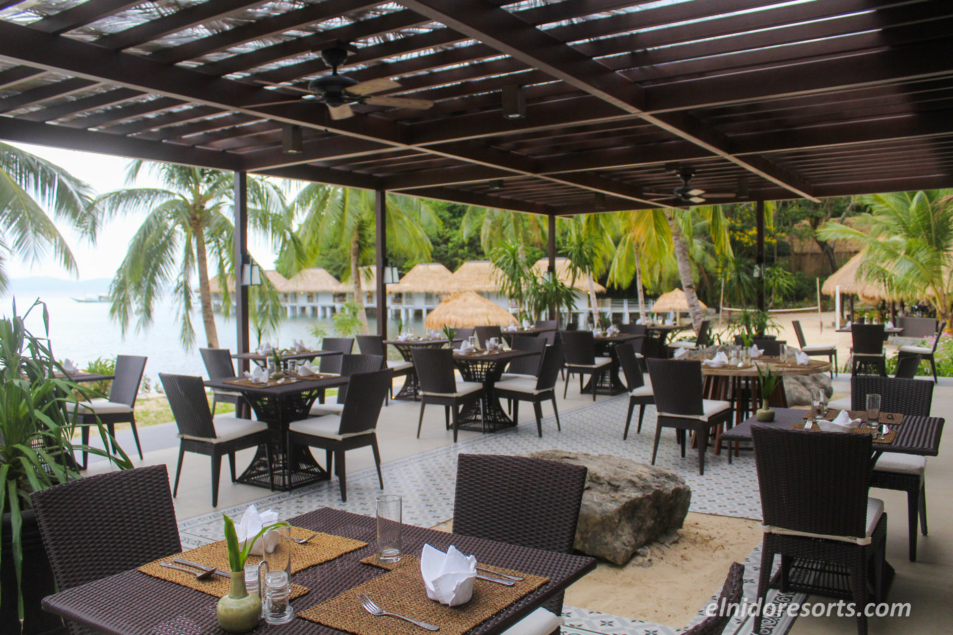 5 Star Exclusive Water Cottage on Apulit Island Resort, El Nido Cottage 1001