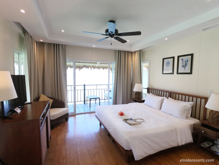 5 Star Exclusive Water Cottage on Apulit Island Resort, El Nido Cottage 1001