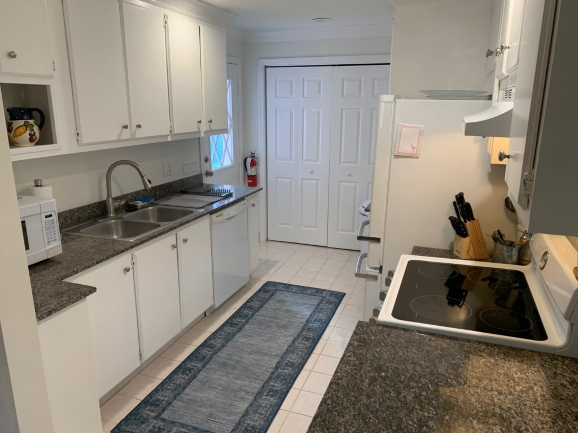 Picture Renting This Beautiful 4 Bedroom Cottage in West Palm Beach, West Palm Beach Cottage 1856