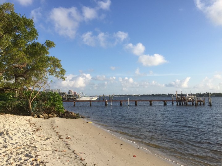 Picture Renting This Beautiful 4 Bedroom Cottage in West Palm Beach, West Palm Beach Cottage 1856