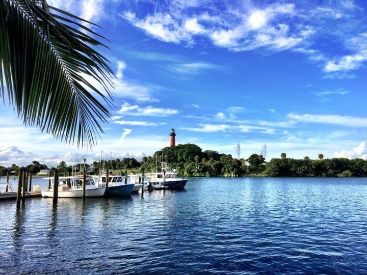 Picture Renting This Beautiful 4 Bedroom Cottage in West Palm Beach, West Palm Beach Cottage 1856