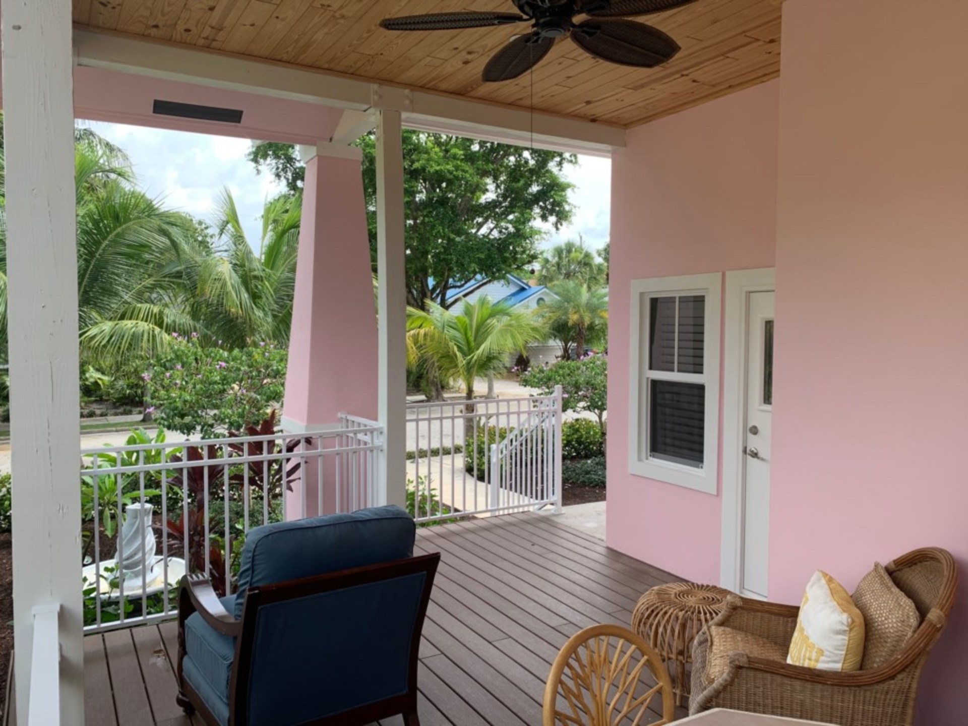 Picture Renting This Beautiful 4 Bedroom Cottage in West Palm Beach, West Palm Beach Cottage 1856