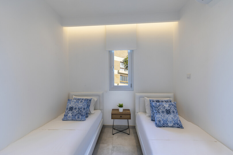 Imagine You and Your Family Renting this Perfect Beachfront Apartment, Larnaca Apartment 1388