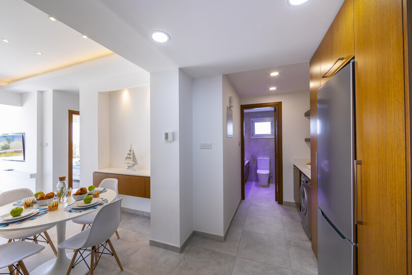Imagine You and Your Family Renting this Perfect Beachfront Apartment, Larnaca Apartment 1388