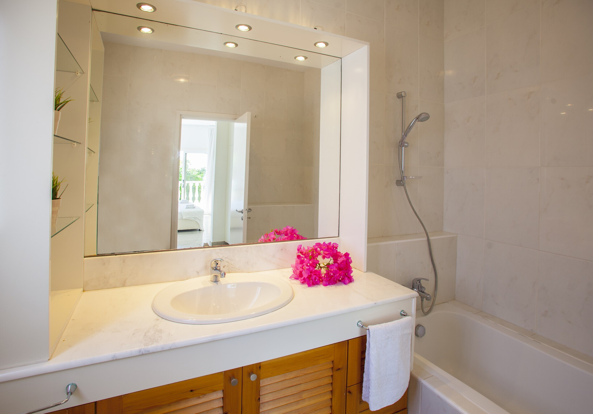 Imagine Your Family Renting This Luxury Beachfront Villa, Larnaca Villa 1399