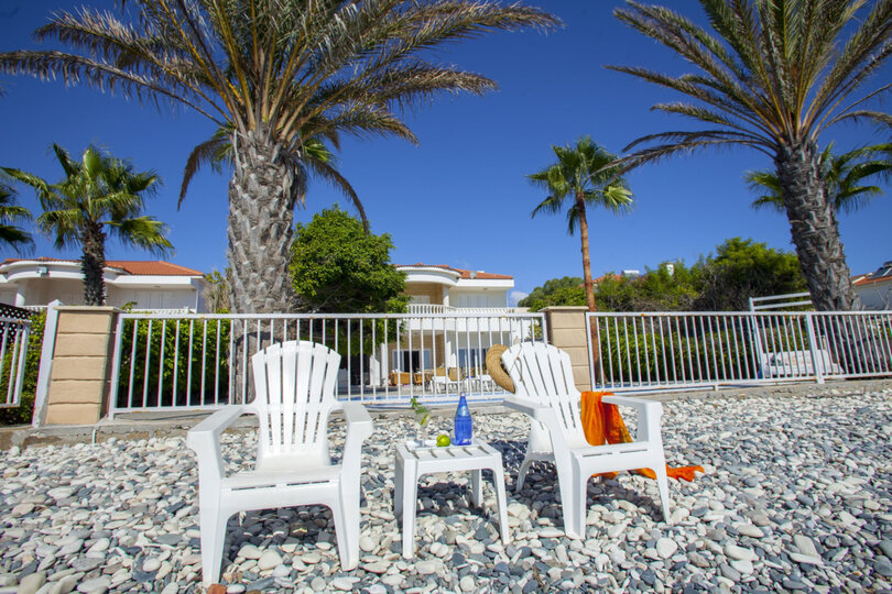 Imagine Your Family Renting This Luxury Beachfront Villa, Larnaca Villa 1399