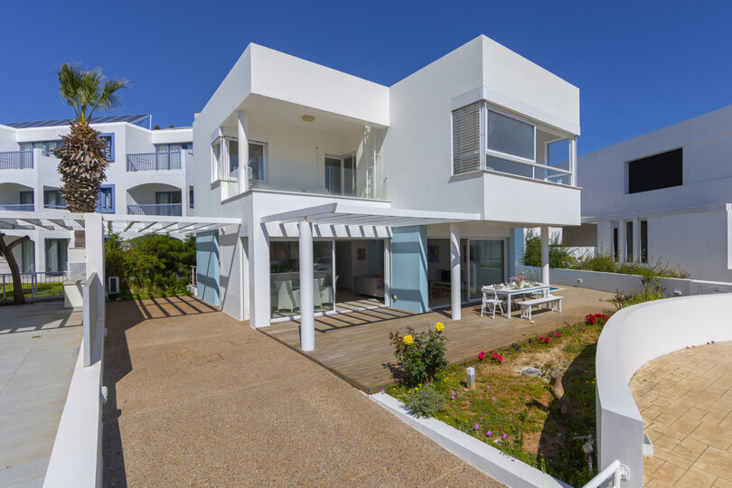 The Ultimate Guide to Renting Your Luxury 3 Bedroom Villa minutes from the Beach, Protaras Villa 1530