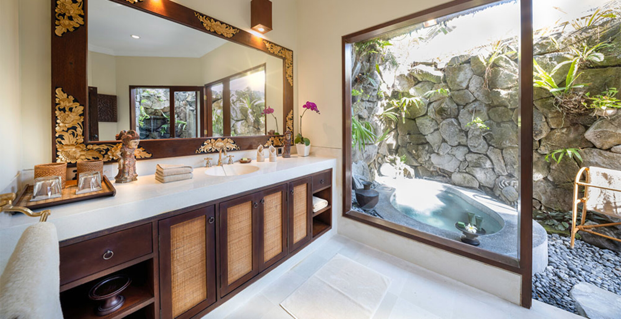 Beautiful 5 Star Villa in a Prime Location in Sanur, Bali Villa 2123