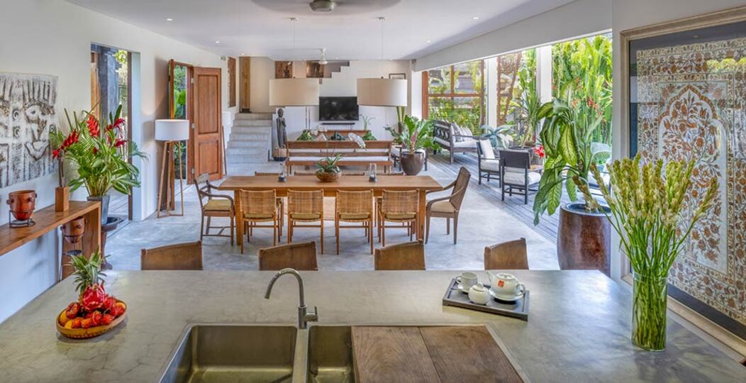 You Will Love This Authentic 5 Star Villa, Fully Staffed and Private Chef, Bali Villa 2124