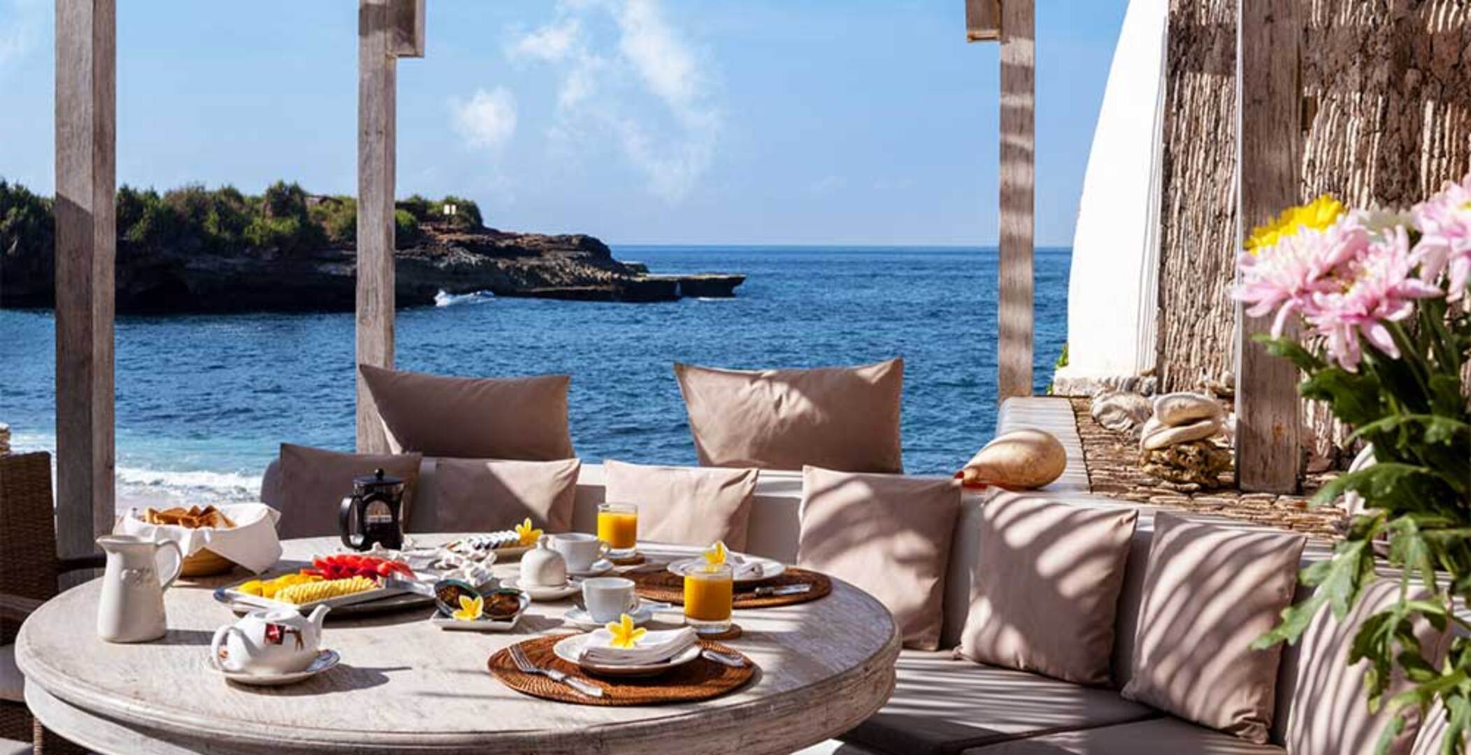 Your Family will love the Exclusive Balinese Service at Your Private Villa in Nusa Lembongan, Bali Villa 2127