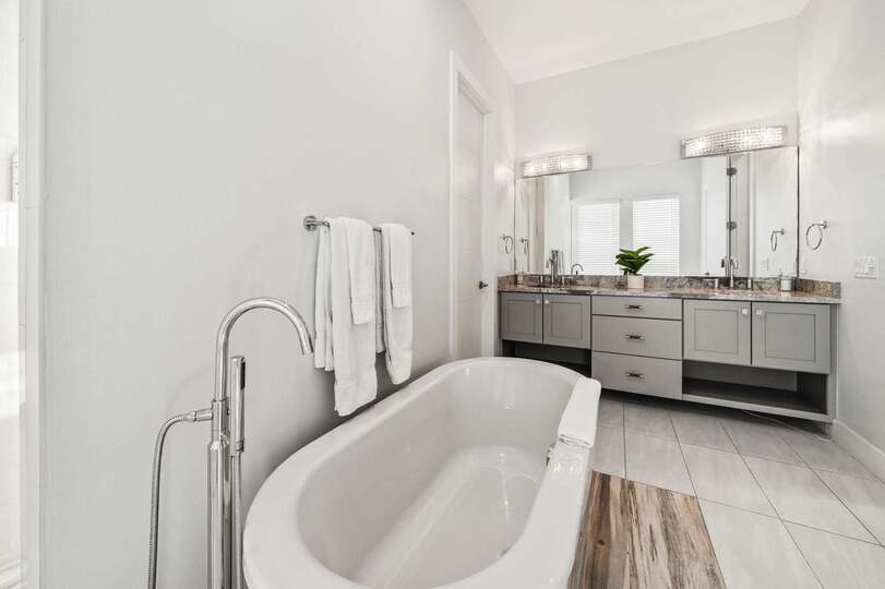 Luxury Villa on Reunion Resort and Spa with a Private Pool, Orlando Villa 5473