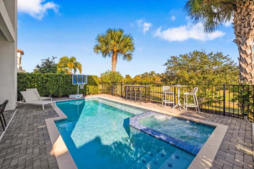 Luxury Villa on Reunion Resort and Spa with a Private Pool, Orlando Villa 5473